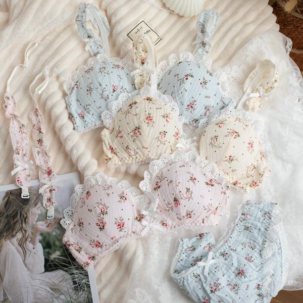 women's panties cute janpanese broken flower cotton no rims bra triangular cup underwear lace bowknot lolita maiden small fresh & brief, Black;pink
women's panties cute janpanese broken flower cotton no rims bra triangular cup underwear lace bowknot lolita maiden small fresh & brief, Black;pink