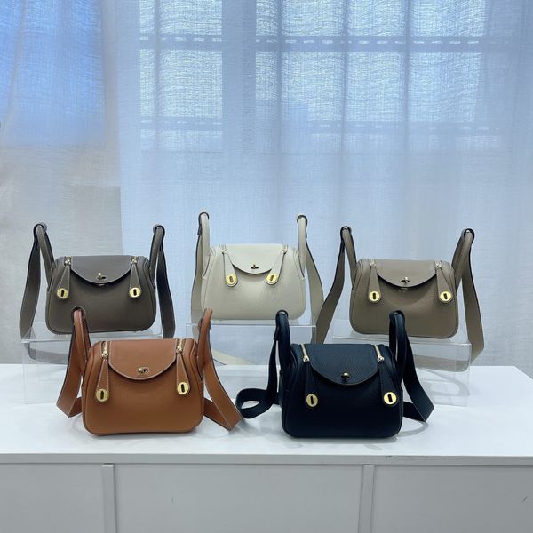 wholesale fashion designer bag 2021 new lindi mini single shoulder messenger soft waxy layer togo cowhide doctor nurse tide
wholesale fashion designer bag 2021 new lindi mini single shoulder messenger soft waxy layer togo cowhide doctor nurse tide
