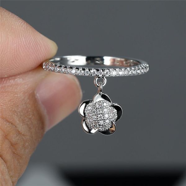 wedding rings dainty gold silver color ring luxury crystal white zircon charm female flower pendant for women bride jewelry, Slivery;golden
wedding rings dainty gold silver color ring luxury crystal white zircon charm female flower pendant for women bride jewelry, Slivery;golden