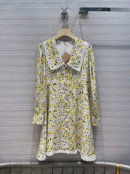 casual dresses yellow flower print dress women 3d cut lace lapel long sleeve slim a-line silk autumn 2021, Black;gray
casual dresses yellow flower print dress women 3d cut lace lapel long sleeve slim a-line silk autumn 2021, Black;gray