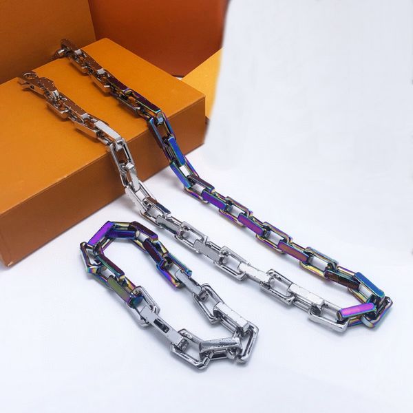 europe america fashion jewelry sets men silver black gold-colour multicoloured metal engraved v initials flower thick chain necklace bracele
europe america fashion jewelry sets men silver black gold-colour multicoloured metal engraved v initials flower thick chain necklace bracele