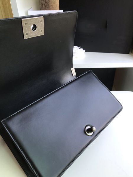 67086 classic ladies' one-shoulder shoulder strap bag french designer 7a high-end customized quality leisure fashion style details are
67086 classic ladies' one-shoulder shoulder strap bag french designer 7a high-end customized quality leisure fashion style details are