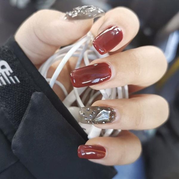 false nails 24pcs long red and black diamonds wearing fake full cover coffin art tips manicure tool with glue, Red;gold
false nails 24pcs long red and black diamonds wearing fake full cover coffin art tips manicure tool with glue, Red;gold