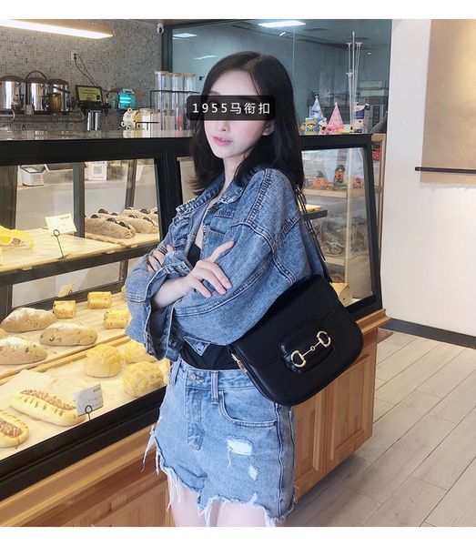 handbag 1955 horse seat buckle saddle female autumn winter new tofu leather women's bag single shoulder messenger bag
handbag 1955 horse seat buckle saddle female autumn winter new tofu leather women's bag single shoulder messenger bag