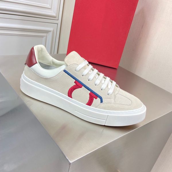 2021 fashion paris shoes luxury designer sneaker triple s casual dad for mens beige black sports b21
2021 fashion paris shoes luxury designer sneaker triple s casual dad for mens beige black sports b21