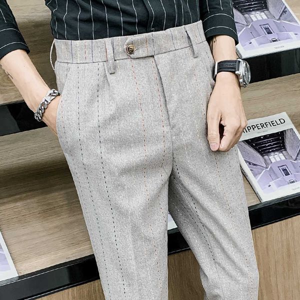 autumn wimter business dress pants men formal casual slim fit suit pants streetwear social steiped trousers pantalon homme 210527, White;black
autumn wimter business dress pants men formal casual slim fit suit pants streetwear social steiped trousers pantalon homme 210527, White;black