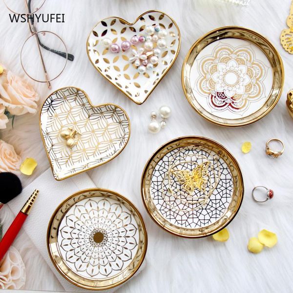 wshyufeiceramic jewelry box tray ring and earring storage deskdecoration small ornaments makeup boxs household items boxes & bins
wshyufeiceramic jewelry box tray ring and earring storage deskdecoration small ornaments makeup boxs household items boxes & bins