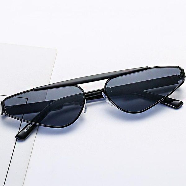 zilead vintage small triangle sunglasses fashion women frame anti uv street glasses color, White;black
zilead vintage small triangle sunglasses fashion women frame anti uv street glasses color, White;black