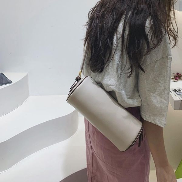 shoulder bags women's fashion retro underarm bag all-match concise pillow crossbody cylindrical office daily
shoulder bags women's fashion retro underarm bag all-match concise pillow crossbody cylindrical office daily