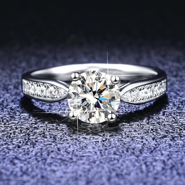 cluster rings silver diamond test passed excellent cut 1 d color high clarity white moissanite queen starlight ring 925 jewelry, Golden;silver
cluster rings silver diamond test passed excellent cut 1 d color high clarity white moissanite queen starlight ring 925 jewelry, Golden;silver