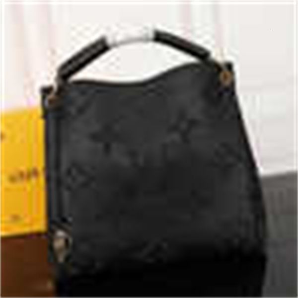 cross brand handles designer luxury totes m40299 new shoulder large-capacity ladies bag handbag shoulder bags bag handbags body iconic c
cross brand handles designer luxury totes m40299 new shoulder large-capacity ladies bag handbag shoulder bags bag handbags body iconic c