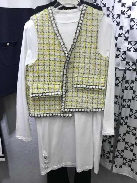 small fragrance tweed vest solid color long sleeve t-shirt dress two piece 2021 spring new fashion suit, Black;gray
small fragrance tweed vest solid color long sleeve t-shirt dress two piece 2021 spring new fashion suit, Black;gray