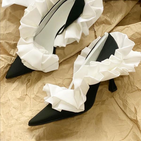dress shoes 2021 design women pumps ruffle high heels mules thin heel pointed toe wedding woman, Black
dress shoes 2021 design women pumps ruffle high heels mules thin heel pointed toe wedding woman, Black