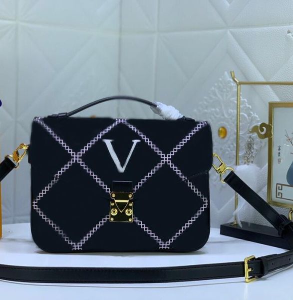 fashion women classic shoulder bags real leather handbags totes street bags shopping bag ship
fashion women classic shoulder bags real leather handbags totes street bags shopping bag ship