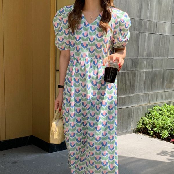 korean chic fashion casual v-neck robe printed high waist loose puff sleeve blue midi dress women summer 16w1439 210510, Black;gray
korean chic fashion casual v-neck robe printed high waist loose puff sleeve blue midi dress women summer 16w1439 210510, Black;gray