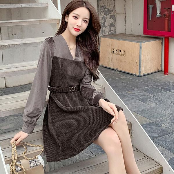 casual dresses women spring autumn 2021 v-neck patchwork dress female long sleeve loose vestidos ladies golden velvet a-line t480, Black;gray
casual dresses women spring autumn 2021 v-neck patchwork dress female long sleeve loose vestidos ladies golden velvet a-line t480, Black;gray