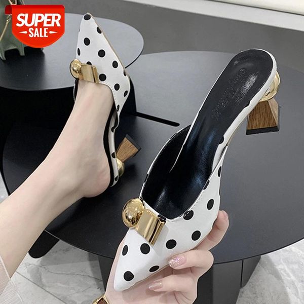 2020 autumn chic dot high heels women slippers metal buckle black white dots pointed toe ladies elegant ladies pumps shoes #lm10
2020 autumn chic dot high heels women slippers metal buckle black white dots pointed toe ladies elegant ladies pumps shoes #lm10