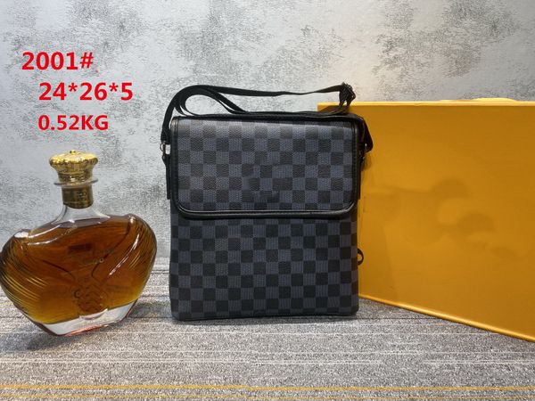 luxury designers shoulder bags messenger mens handbags tote crossbody purses womens leather clutch wallet for women letter print soft mono b 
luxury designers shoulder bags messenger mens handbags tote crossbody purses womens leather clutch wallet for women letter print soft mono b