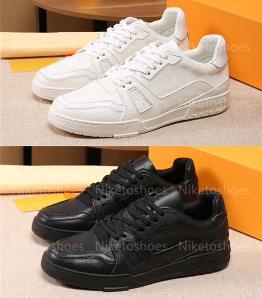 luxurys designers shoes white black grained calf leather mens shoe embossed sneaker sports rubber outsole trainer sneakers
luxurys designers shoes white black grained calf leather mens shoe embossed sneaker sports rubber outsole trainer sneakers