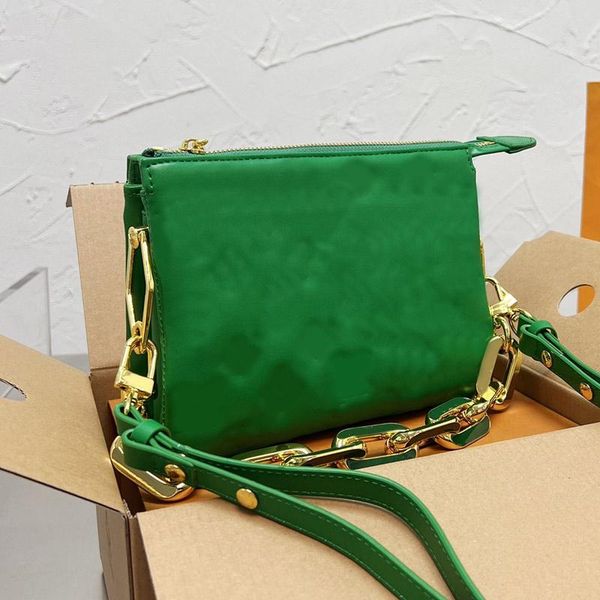 chain cross body bag flap handbag purse shoulder bags pochette sheepskin leather embossed letter sliding removable strap quality plan zipper
chain cross body bag flap handbag purse shoulder bags pochette sheepskin leather embossed letter sliding removable strap quality plan zipper