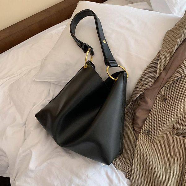 evening bags large tote bucket bag 2021 fashion high-quality pu leather women's designer handbag high capacity casual shoulder
evening bags large tote bucket bag 2021 fashion high-quality pu leather women's designer handbag high capacity casual shoulder
