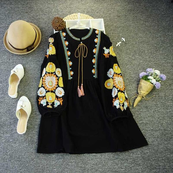 women's blouses & shirts plus size women national lady loose embroidery pullovers woman flower tunics, White
women's blouses & shirts plus size women national lady loose embroidery pullovers woman flower tunics, White
