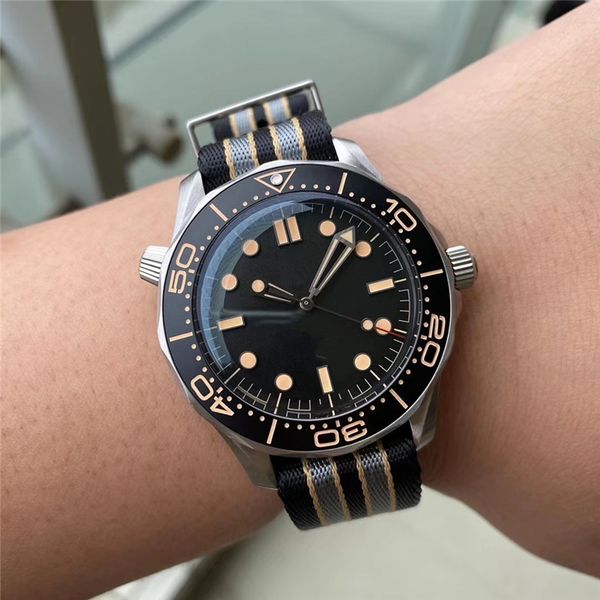 super factory automatic watch men 300m 42mm 007 auto 210.92.42.20.01.001 mechanical diver nylon strap vsf eta men's watches wristwatche, Slivery;brown
super factory automatic watch men 300m 42mm 007 auto 210.92.42.20.01.001 mechanical diver nylon strap vsf eta men's watches wristwatche, Slivery;brown