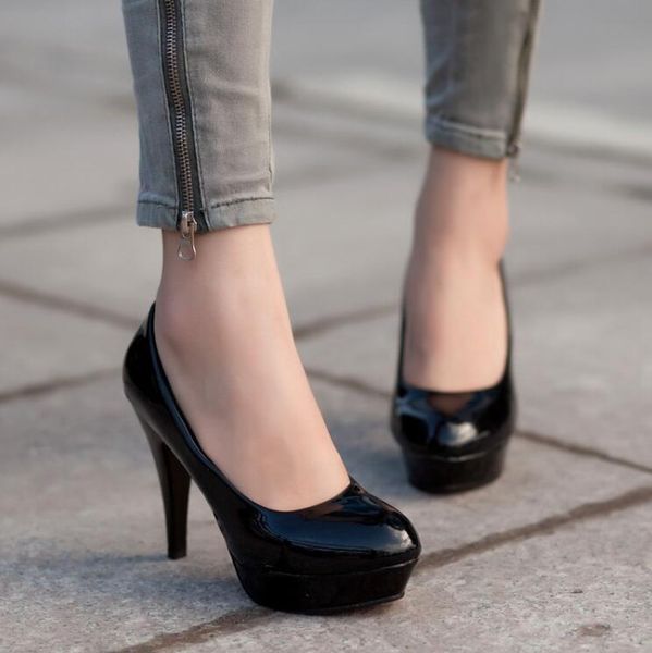 fashion mature women pumps classic patent leather high heels shoes nude sharp head paltform wedding women dress shoes, Black
fashion mature women pumps classic patent leather high heels shoes nude sharp head paltform wedding women dress shoes, Black