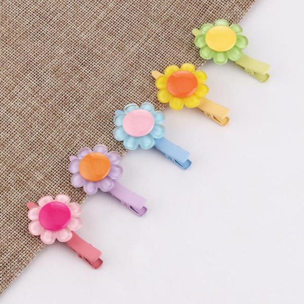 2pcs/lot kids children cute petal hairpins barrettes candy color flower hair clips for girls bang clip accessories headwear, Slivery;white
2pcs/lot kids children cute petal hairpins barrettes candy color flower hair clips for girls bang clip accessories headwear, Slivery;white