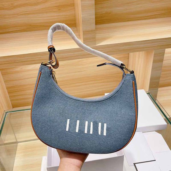 retro old flowers armpit bag ladies classic crossbody back saddle bags fashion pea underarm handbag zipper wallet
retro old flowers armpit bag ladies classic crossbody back saddle bags fashion pea underarm handbag zipper wallet