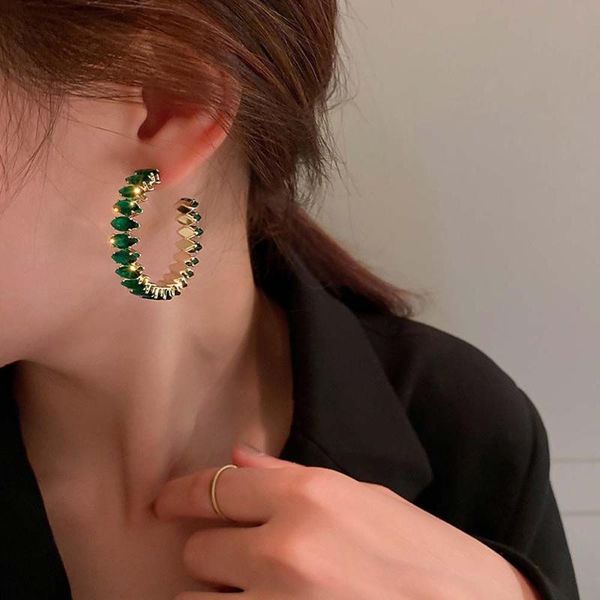 hoop & huggie 2021 korean exquisite simple zircon earrings geometric c-shaped fashion temperament versatile jewelry, Golden;silver
hoop & huggie 2021 korean exquisite simple zircon earrings geometric c-shaped fashion temperament versatile jewelry, Golden;silver
