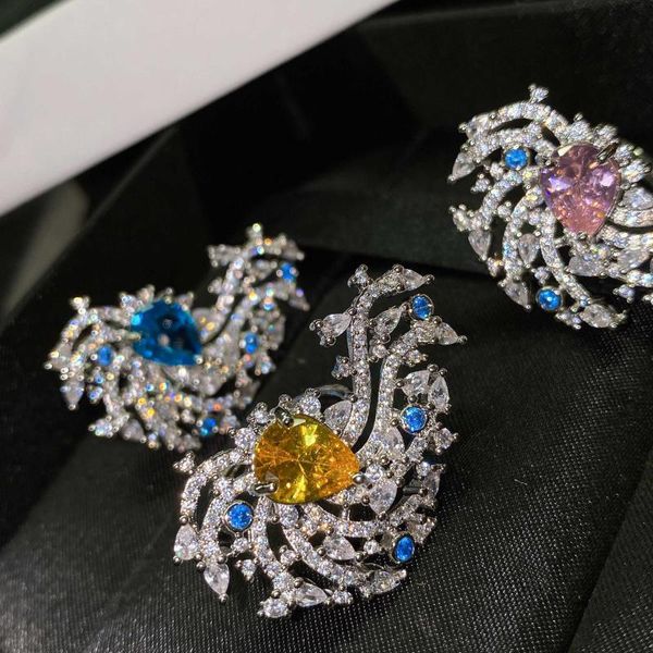 wedding rings luxury geometry silver inlay dazzling water drop zircon fashion exaggeration jewelry for women cocktail party bijoux femme, Slivery;golden
wedding rings luxury geometry silver inlay dazzling water drop zircon fashion exaggeration jewelry for women cocktail party bijoux femme, Slivery;golden