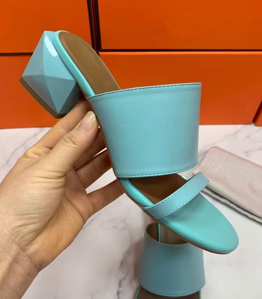 Brand-name slippers ladies sandals rubber slippers flat shoes slippers party wedding shoes mjAA005
Brand-name slippers ladies sandals rubber slippers flat shoes slippers party wedding shoes mjAA005
