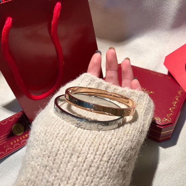 2022 luxury love bracelets women screw bangle gfb 18k gold plated classic bracelet original box card bag unique code numbers none, Black
2022 luxury love bracelets women screw bangle gfb 18k gold plated classic bracelet original box card bag unique code numbers none, Black