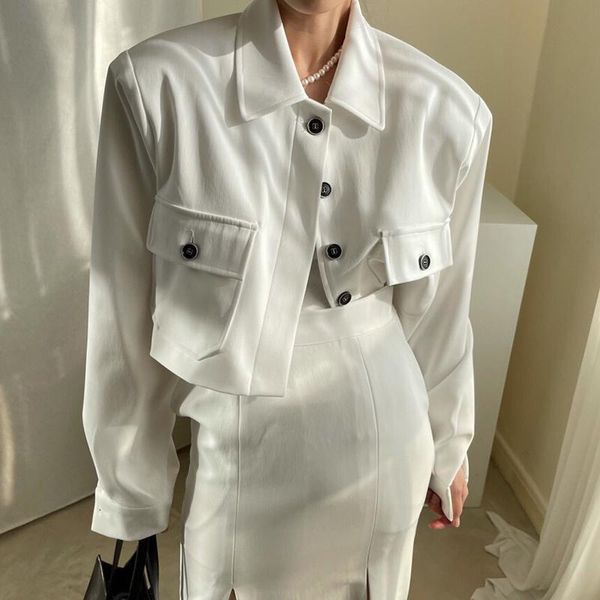 women's jackets korean chic women solid color turn down collar long sleeve short coat female vintage fashion outerwear, Black;brown
women's jackets korean chic women solid color turn down collar long sleeve short coat female vintage fashion outerwear, Black;brown