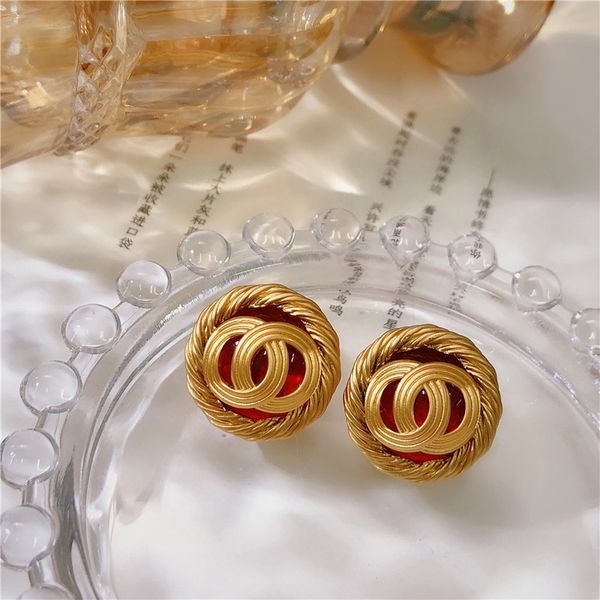 american screw back french elegant middle-aged golden brushed red small fragrance earrings female silver needle wild earring
american screw back french elegant middle-aged golden brushed red small fragrance earrings female silver needle wild earring