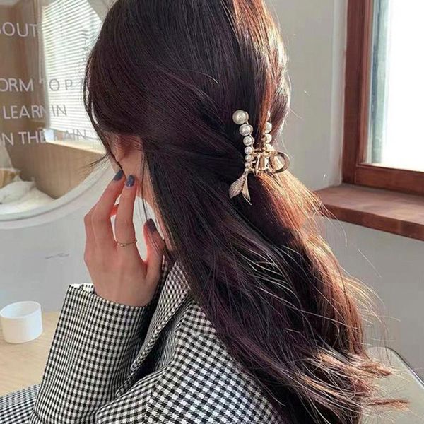 hair clips & barrettes pearl mermaids tail catch clip metal luxury rhinestone women hiar decoration non slip accessories birthday gift for g, Golden;silver
hair clips & barrettes pearl mermaids tail catch clip metal luxury rhinestone women hiar decoration non slip accessories birthday gift for g, Golden;silver