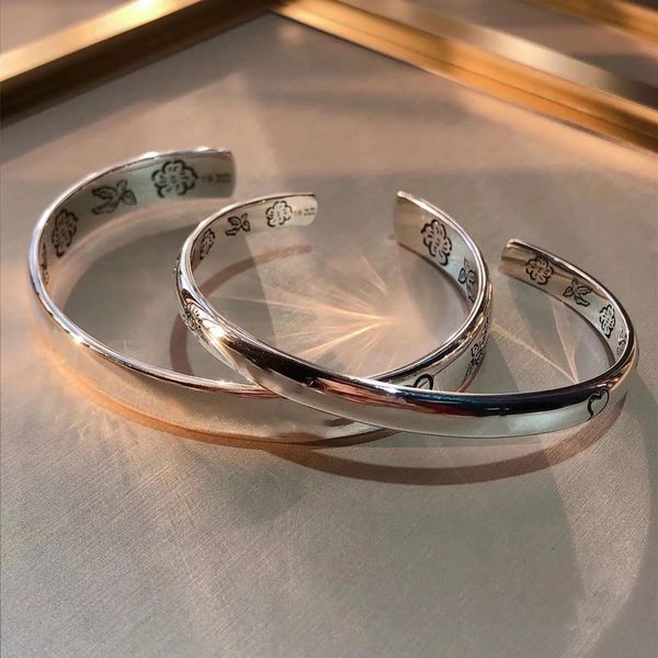 2021 trend luxury brand retro dangle blind for love wide men silver women open wrist bracelet letter
2021 trend luxury brand retro dangle blind for love wide men silver women open wrist bracelet letter