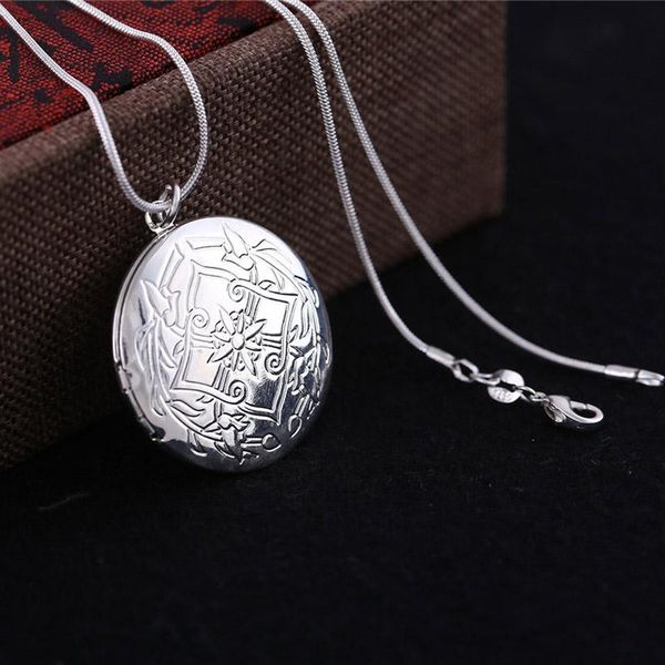 pendant necklaces modyle po frame memory locket necklace silver color jewelry mother's day gift
pendant necklaces modyle po frame memory locket necklace silver color jewelry mother's day gift
