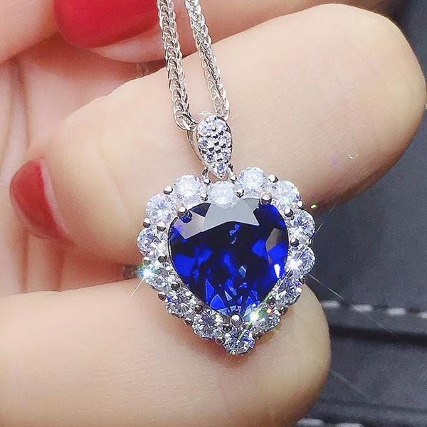 chains set blue heart shaped zircon necklace female fashion temperament engagement pendant for girlfriend's christmas party jewelry, Silver
chains set blue heart shaped zircon necklace female fashion temperament engagement pendant for girlfriend's christmas party jewelry, Silver
