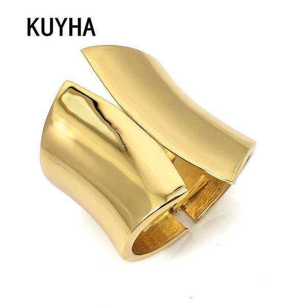 simple design big bracelet for women shiny statement jewelry gold/silver color bangle femme accessories cuff bangle q0717, Black
simple design big bracelet for women shiny statement jewelry gold/silver color bangle femme accessories cuff bangle q0717, Black