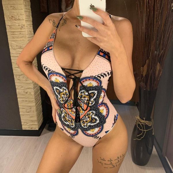 one-piece suits 2021 lace up monokini women swimwear one piece swimsuit female printed high cut bather bathing suit swim lady v2506
one-piece suits 2021 lace up monokini women swimwear one piece swimsuit female printed high cut bather bathing suit swim lady v2506