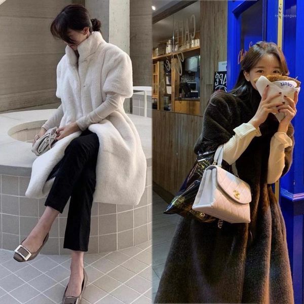 women's vests china thirteen line winter age-reducing warm wool medium length high collar short sleeves fashionable coat, Black;white
women's vests china thirteen line winter age-reducing warm wool medium length high collar short sleeves fashionable coat, Black;white