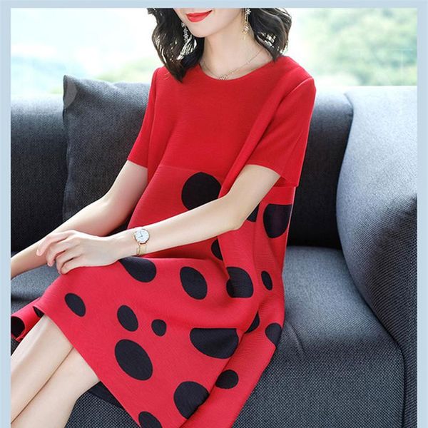 casual dresses miyak pleats women round neck pleated knee-length dress women's large size dot print loose a-line black gray rose red
casual dresses miyak pleats women round neck pleated knee-length dress women's large size dot print loose a-line black gray rose red