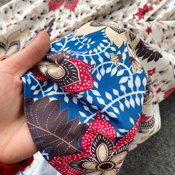casual dresses royal prints women spring dress chic turn-down collar single breasted belted waist floral pattern mini tn1727, Black;gray
casual dresses royal prints women spring dress chic turn-down collar single breasted belted waist floral pattern mini tn1727, Black;gray