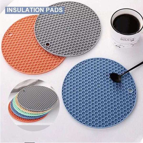 mats & pads 1/5/10pcs siliconetable mat with hanging hole heat-resistant anti-slip coasters round shapetable placemat for kitc bom666
mats & pads 1/5/10pcs siliconetable mat with hanging hole heat-resistant anti-slip coasters round shapetable placemat for kitc bom666