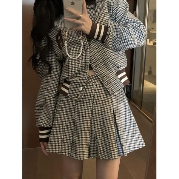 women's jackets autumn and winter preppy style long-sleeved baseball uniform cotton jacket women + high-waist pleated skirt two-piece s, Black;brown
women's jackets autumn and winter preppy style long-sleeved baseball uniform cotton jacket women + high-waist pleated skirt two-piece s, Black;brown