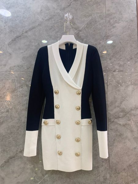 2021 new black and white color blocking gold button v-neck slim dress, Black;gray
2021 new black and white color blocking gold button v-neck slim dress, Black;gray
