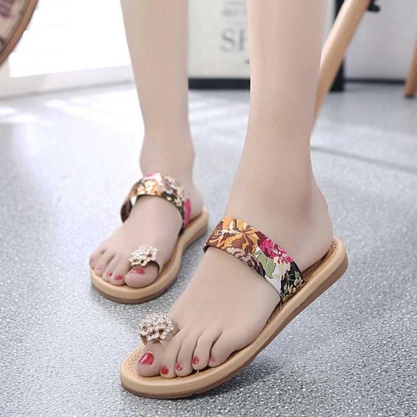 sandals 2021 summer women's non-slip flat beach slippers pearl toe shoes women for, Black
sandals 2021 summer women's non-slip flat beach slippers pearl toe shoes women for, Black