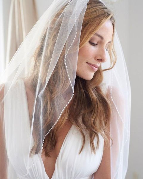 bridal veils 1.2meter 2meter middle length ivory white beading by edge wedding headdress soft tulle one layer headwear, Black
bridal veils 1.2meter 2meter middle length ivory white beading by edge wedding headdress soft tulle one layer headwear, Black